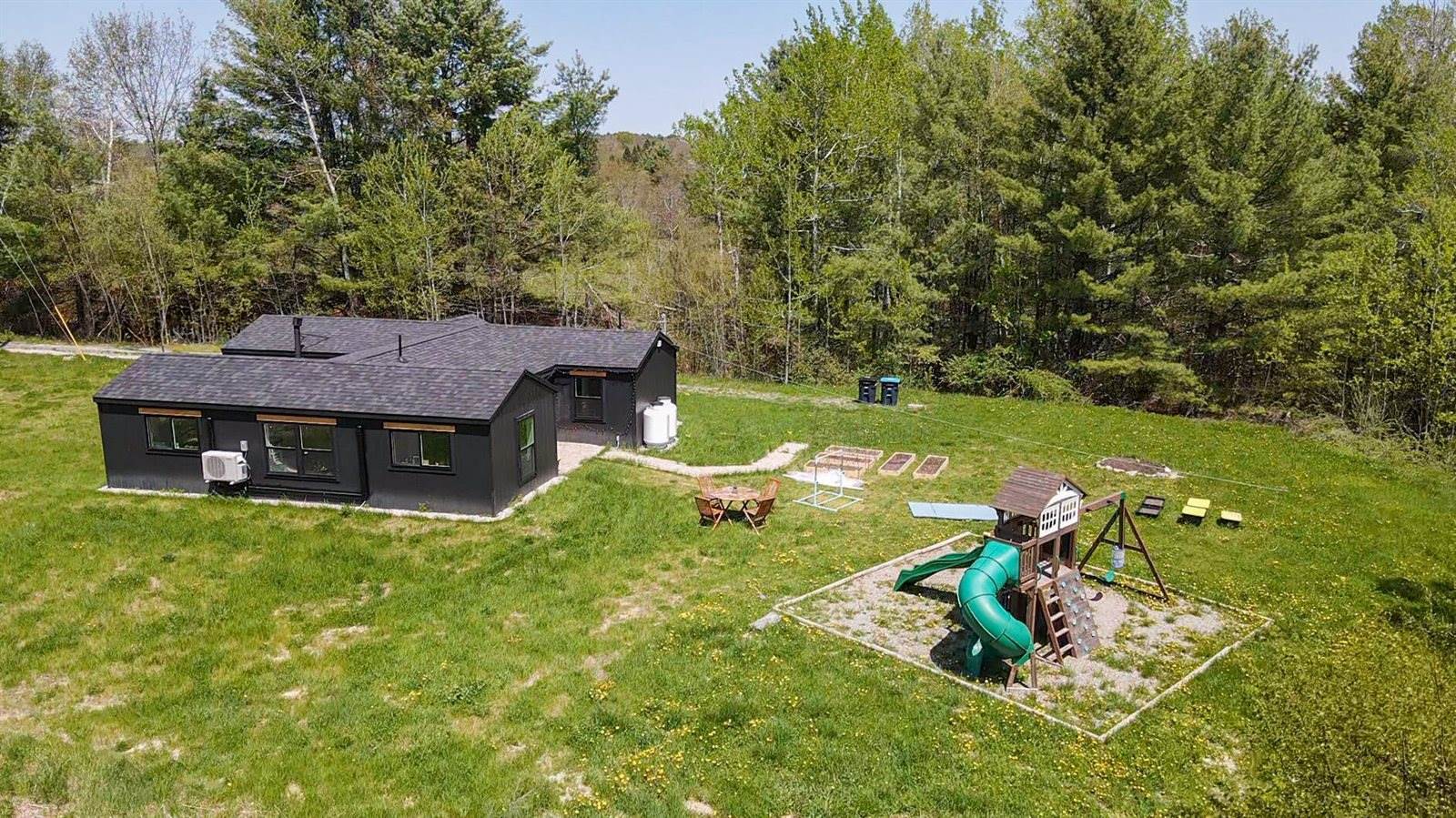 486 Main Street, Orono, ME 04473