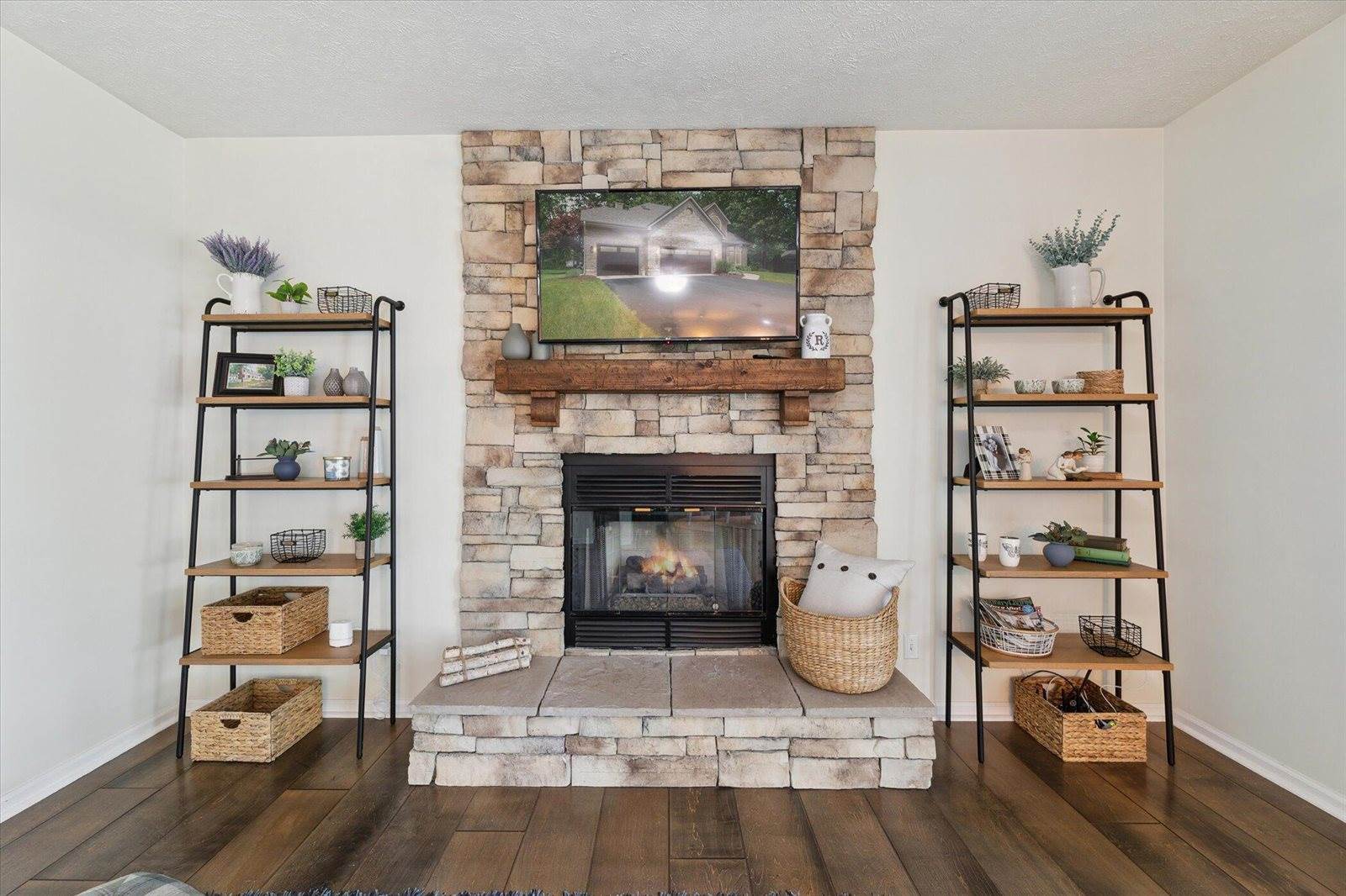 5326 Saddle Club Drive, Kalamazoo, MI 49009