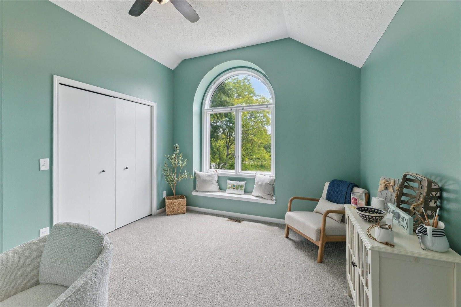 5326 Saddle Club Drive, Kalamazoo, MI 49009