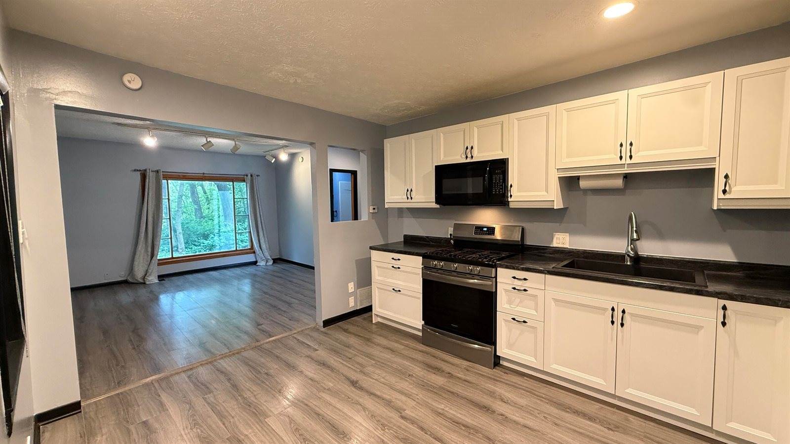 30 Zuidema Court, Kalamazoo, MI 49001