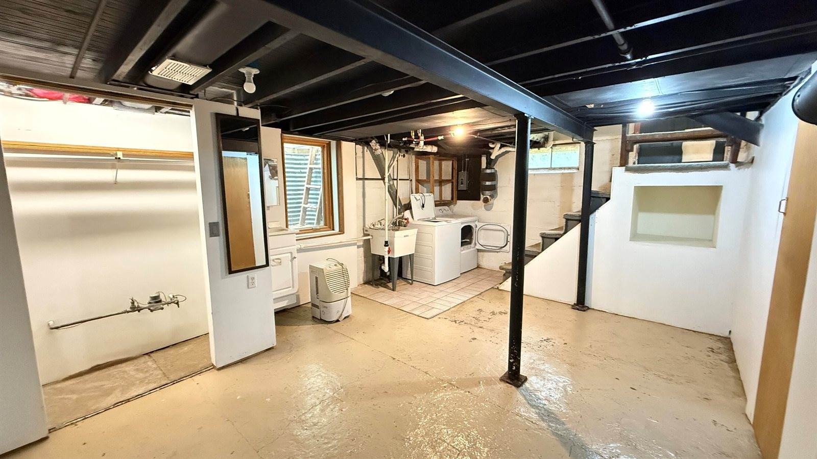 30 Zuidema Court, Kalamazoo, MI 49001