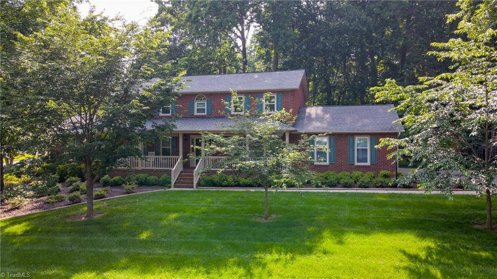 1901 Glenacre Court, Kernersville, NC 27284