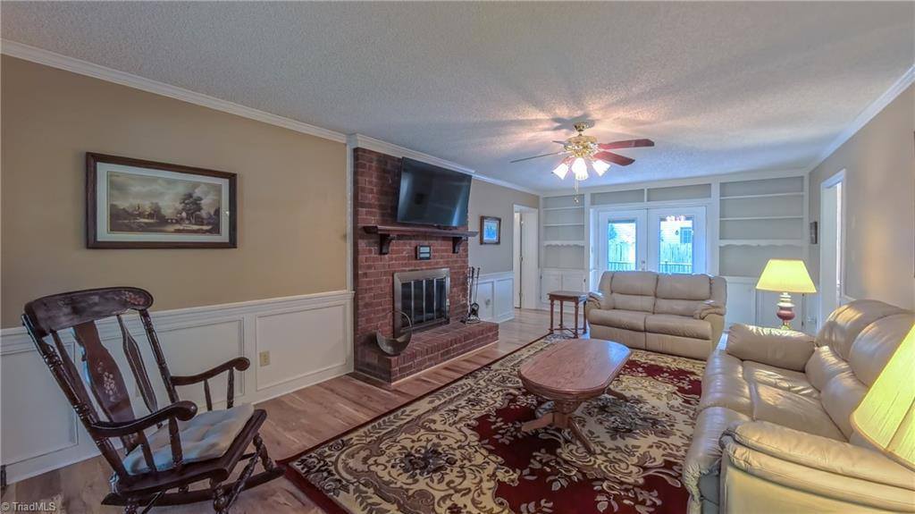 1901 Glenacre Court, Kernersville, NC 27284