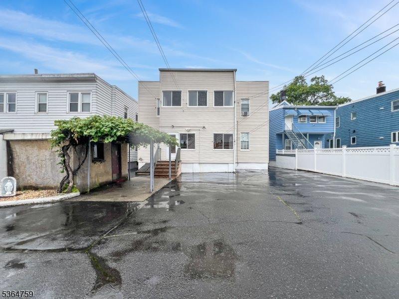 700-702 N 7Th St, Newark City, NJ 07107