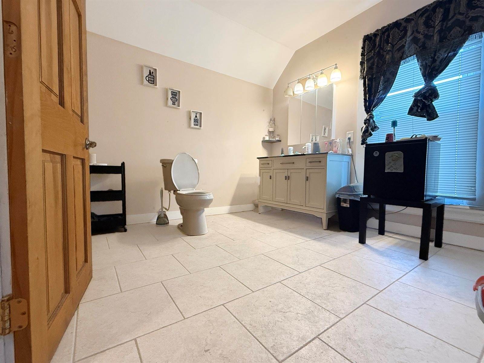 2030 West Pierce St, Milwaukee, WI 53204