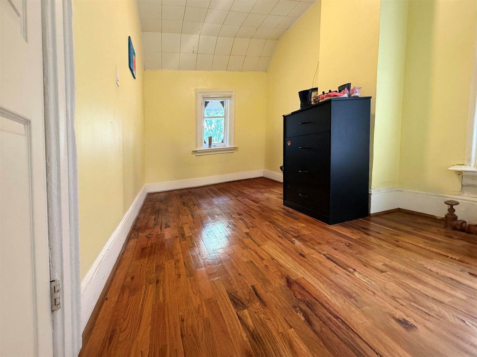 2030 West Pierce St, Milwaukee, WI 53204