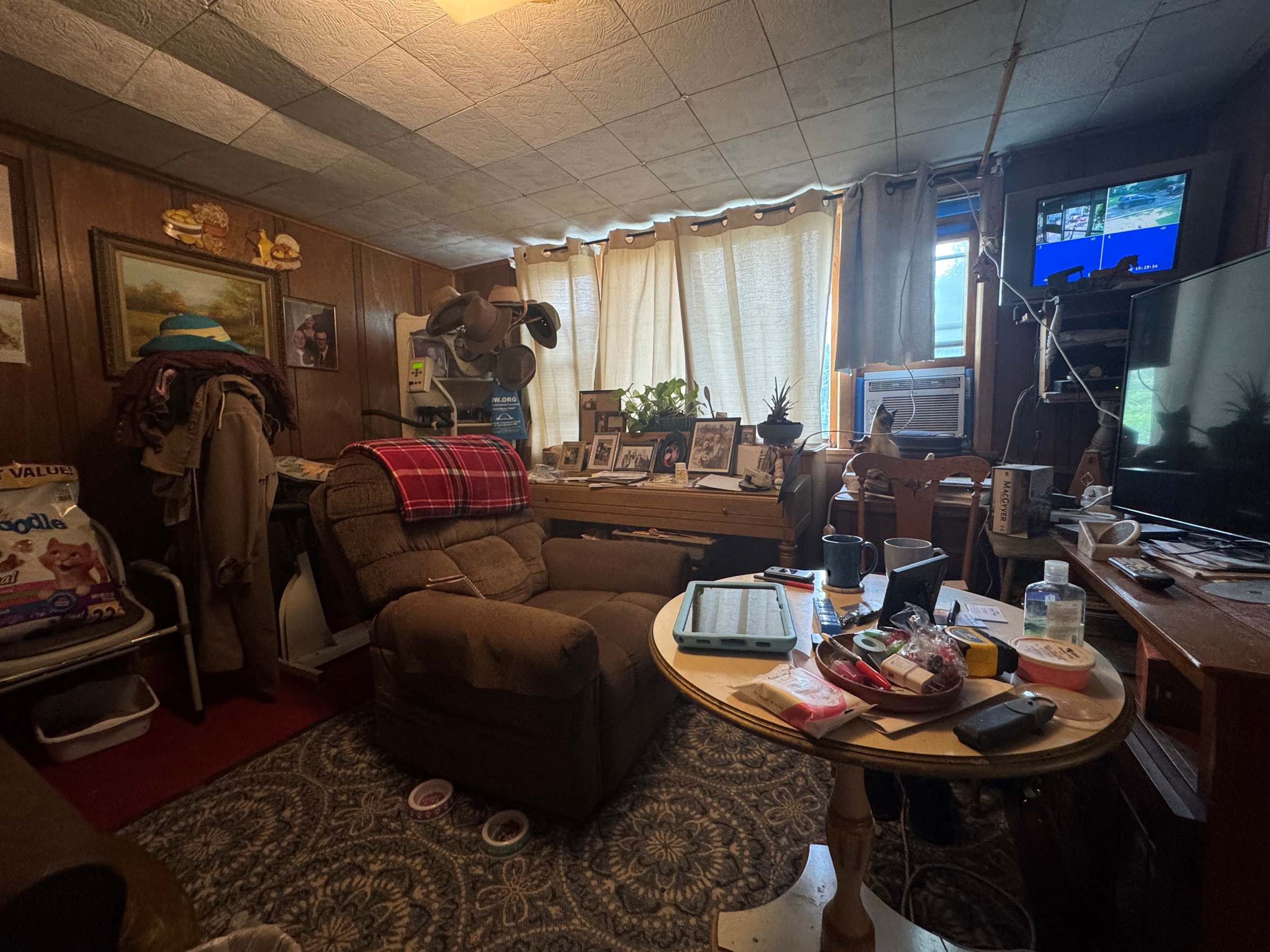 1815 SE Indiana Ave, Topeka, KS 66607