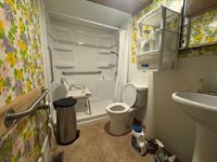 1815 SE Indiana Ave, Topeka, KS 66607