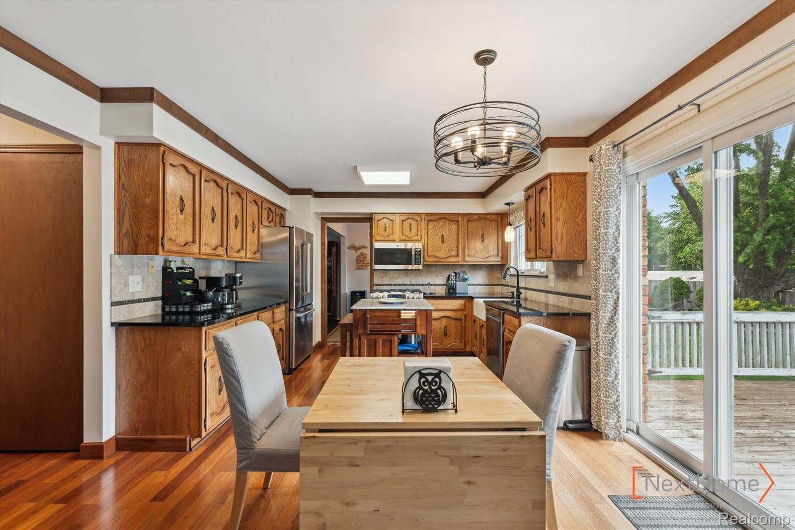 19538 Stamford Drive, Livonia, MI 48152