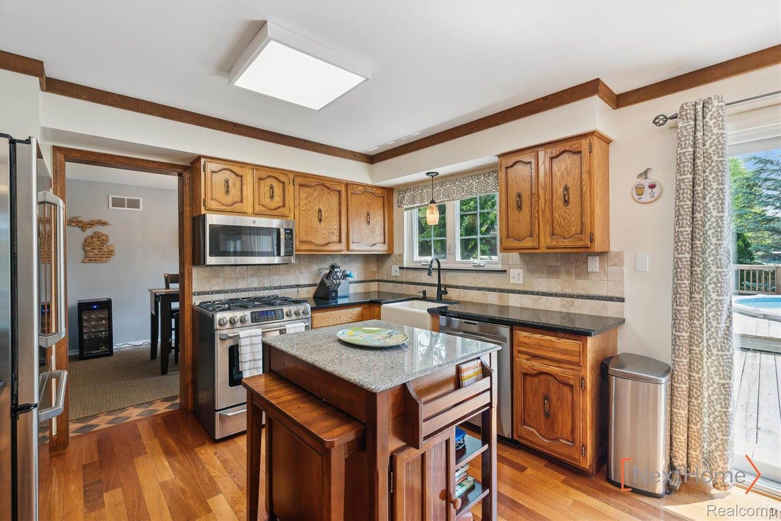 19538 Stamford Drive, Livonia, MI 48152