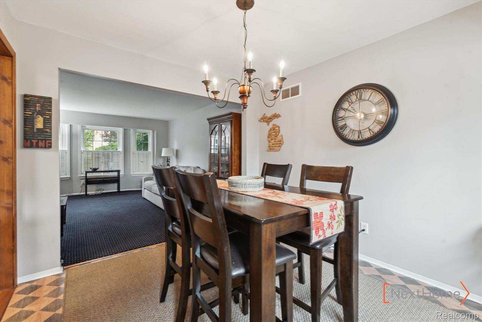 19538 Stamford Drive, Livonia, MI 48152