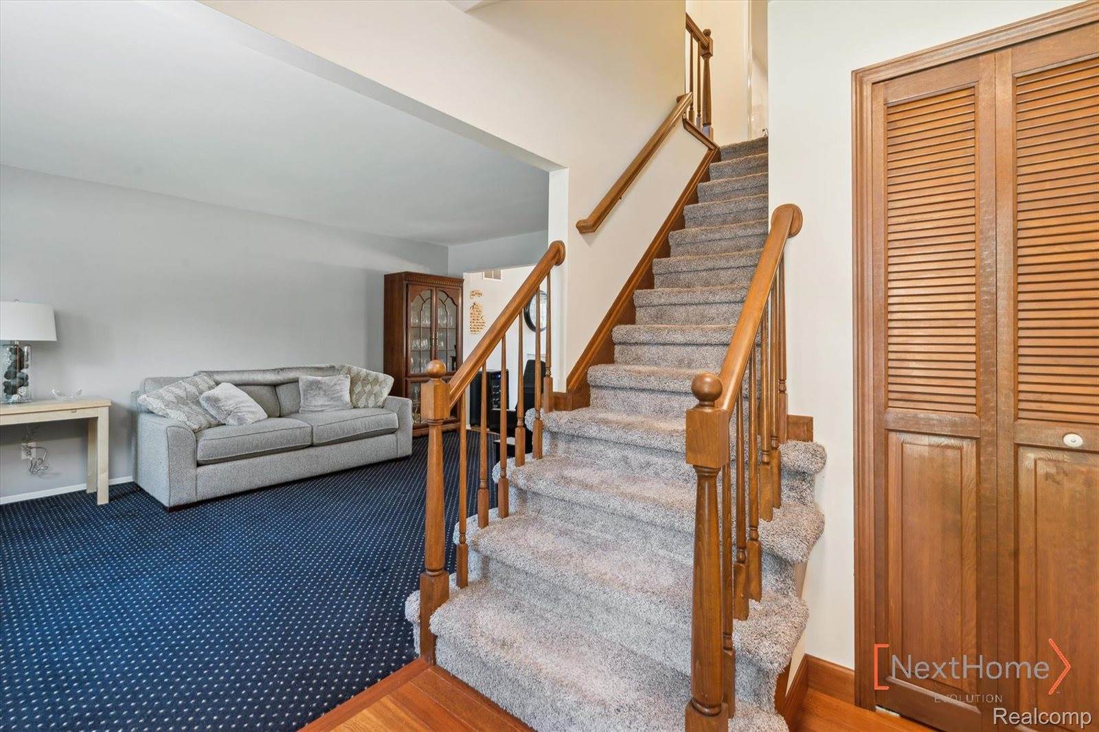 19538 Stamford Drive, Livonia, MI 48152