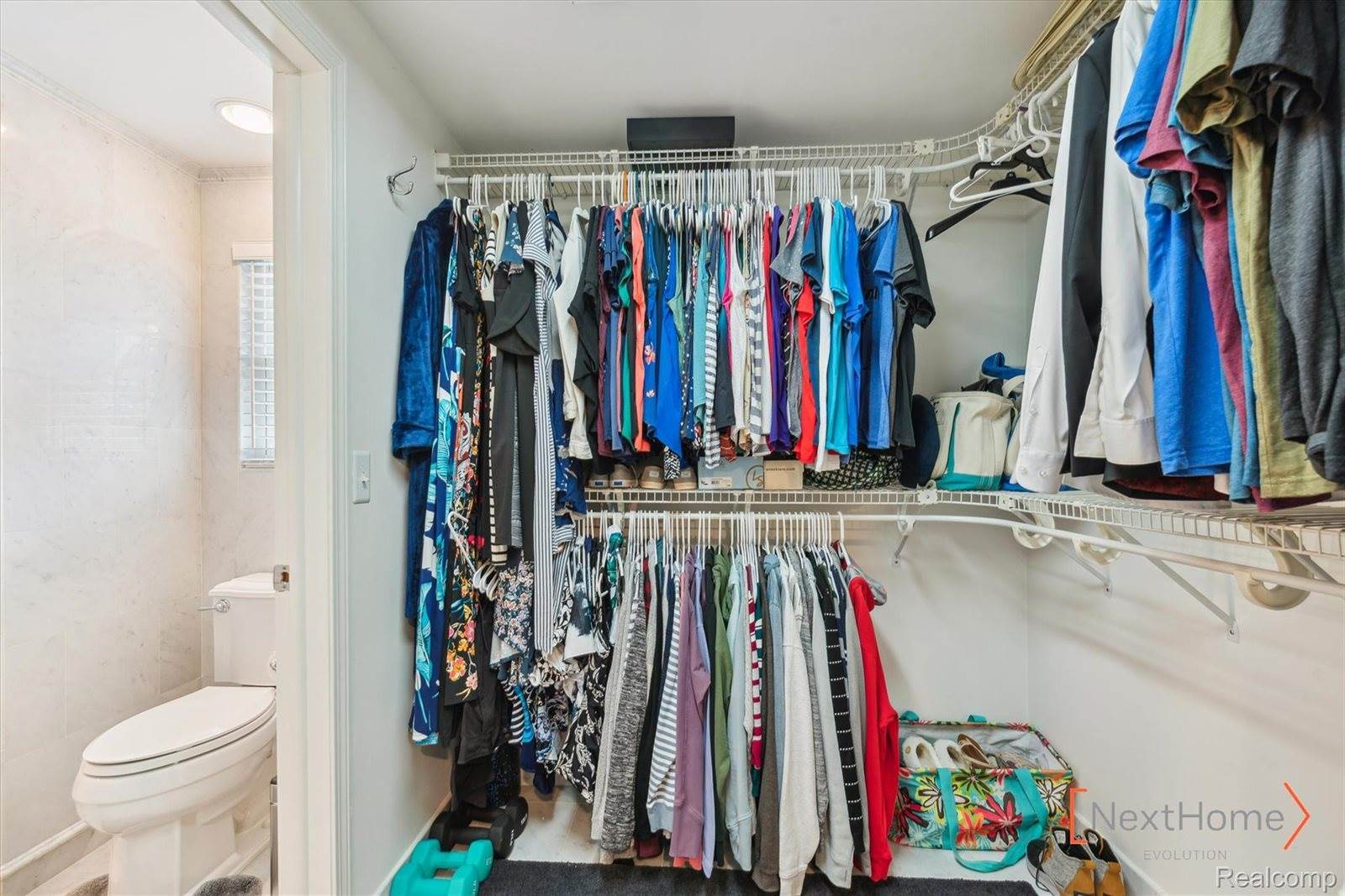 19538 Stamford Drive, Livonia, MI 48152