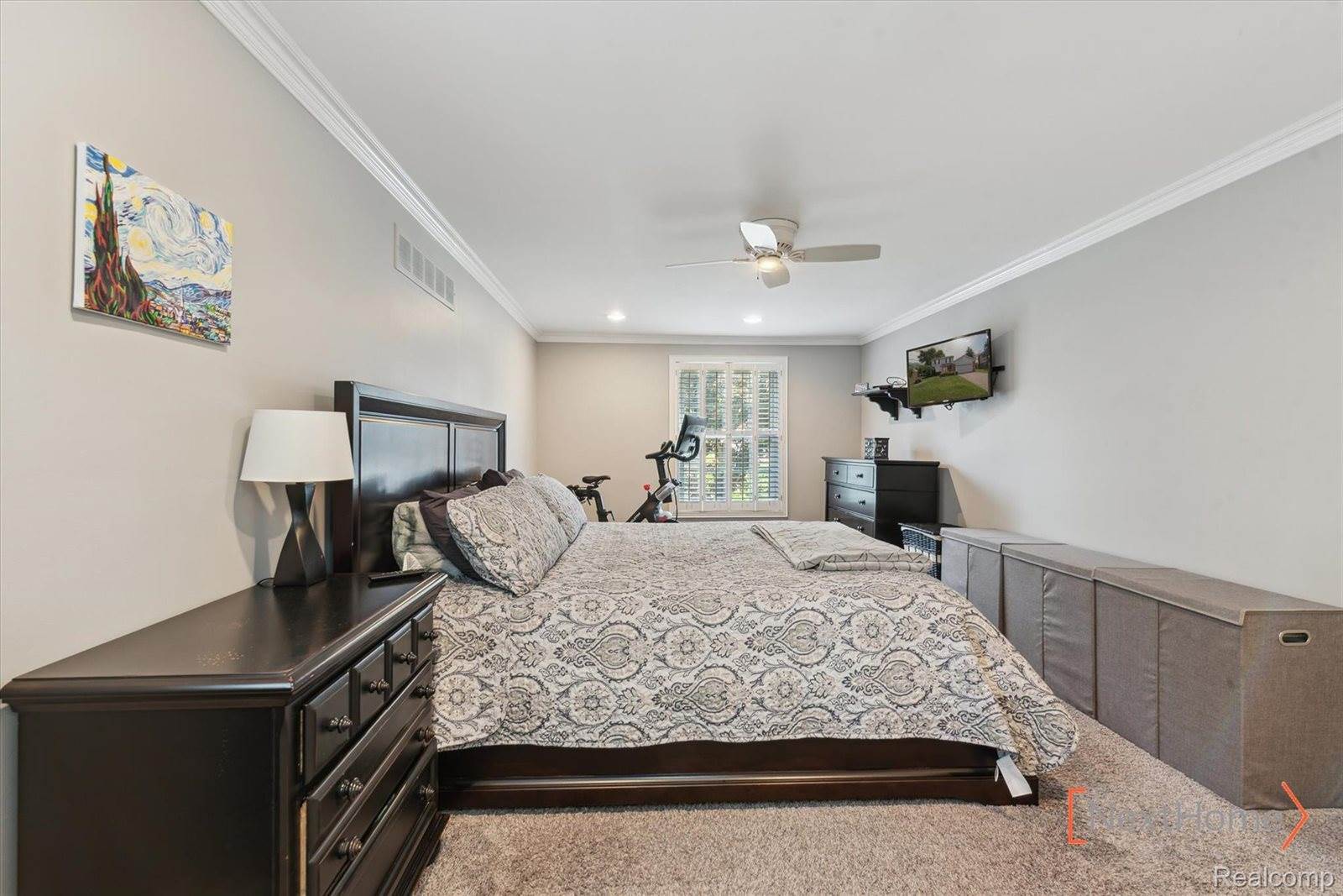 19538 Stamford Drive, Livonia, MI 48152