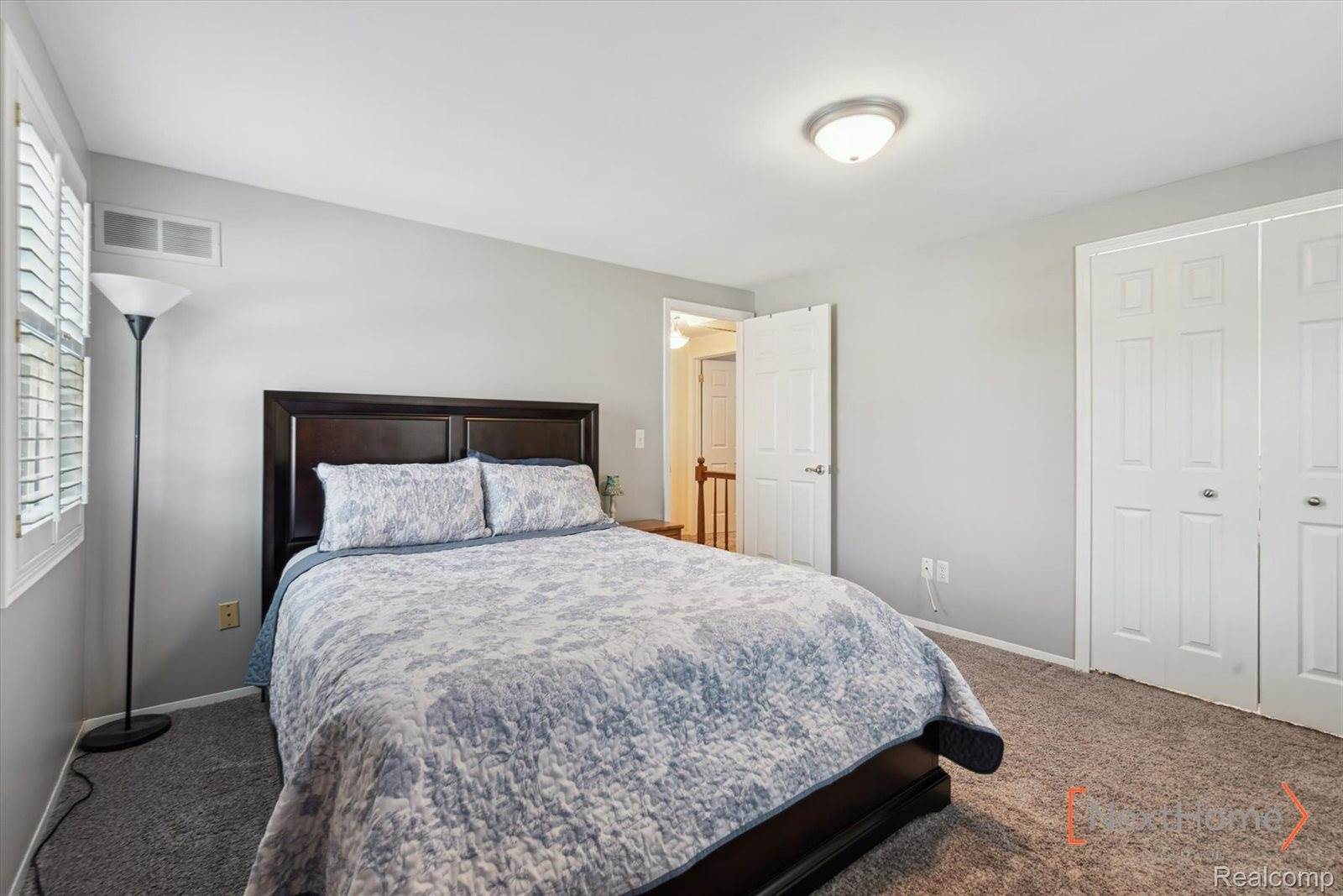 19538 Stamford Drive, Livonia, MI 48152