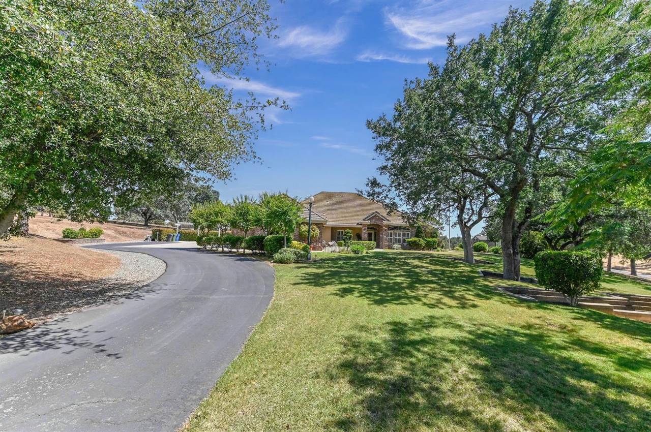 8393 Miles Road, Valley Springs, CA 95252