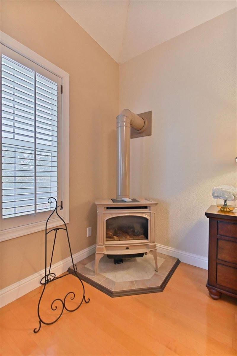 8393 Miles Road, Valley Springs, CA 95252