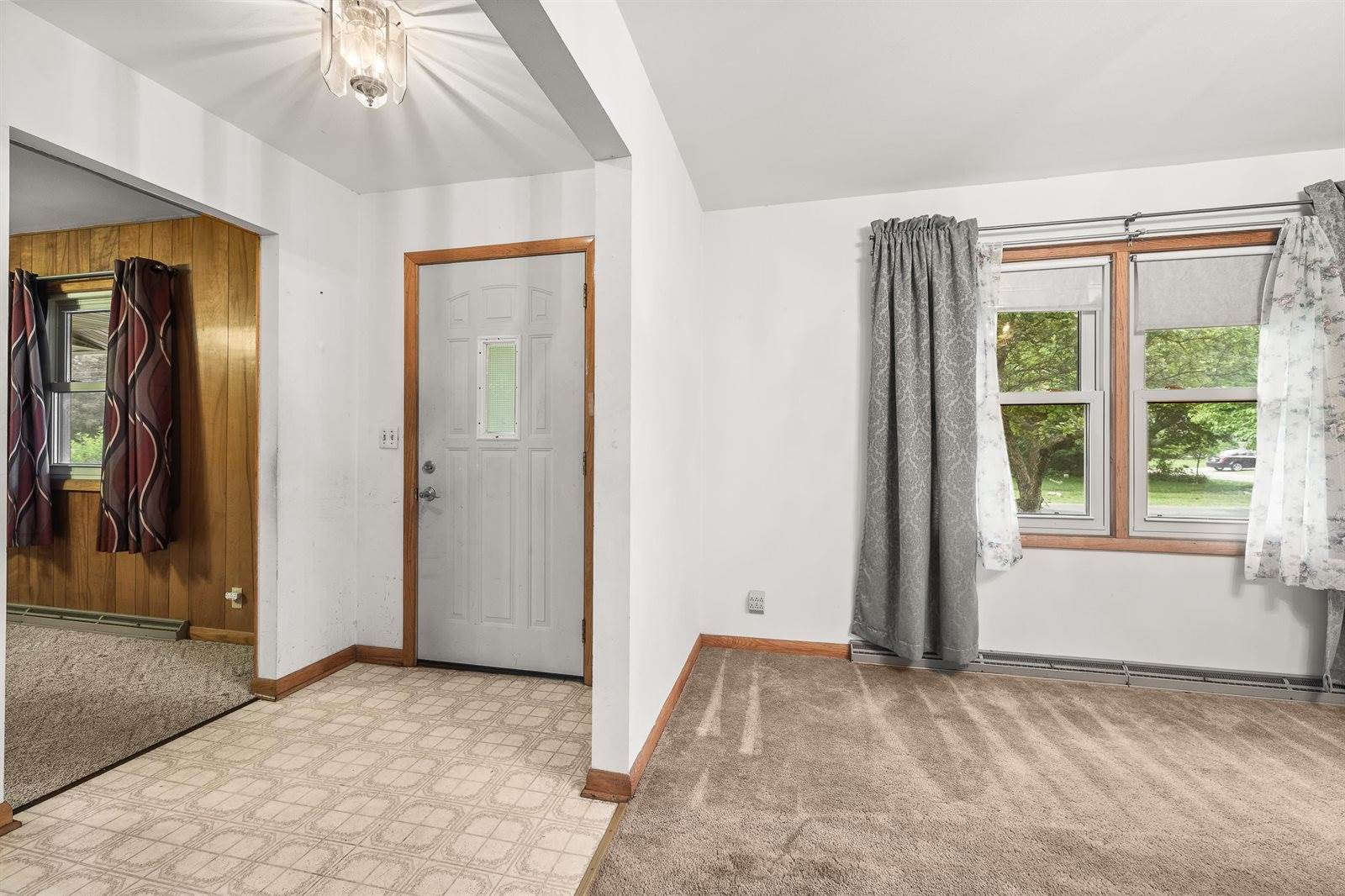 2024 California Avenue, Stevens Point, WI 54481