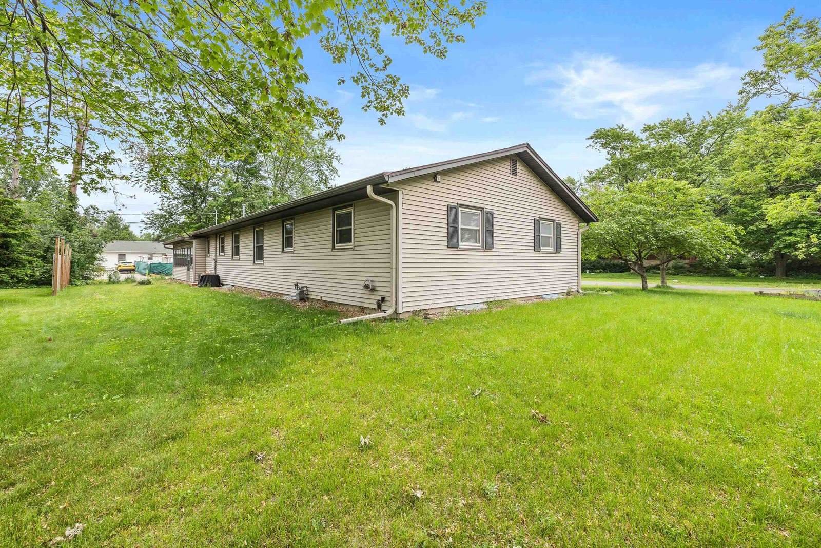 2024 California Avenue, Stevens Point, WI 54481