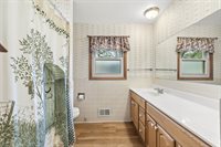 2024 California Avenue, Stevens Point, WI 54481