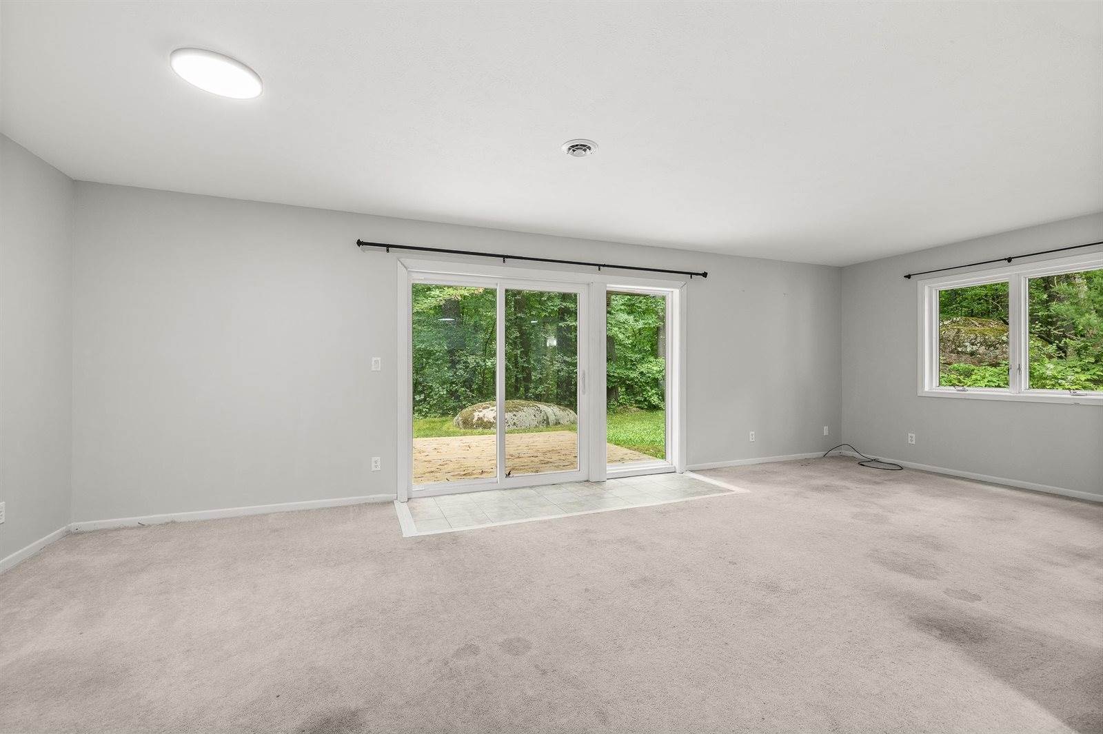 275 Fairway Drive, Iola, WI 54945