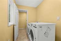 275 Fairway Drive, Iola, WI 54945