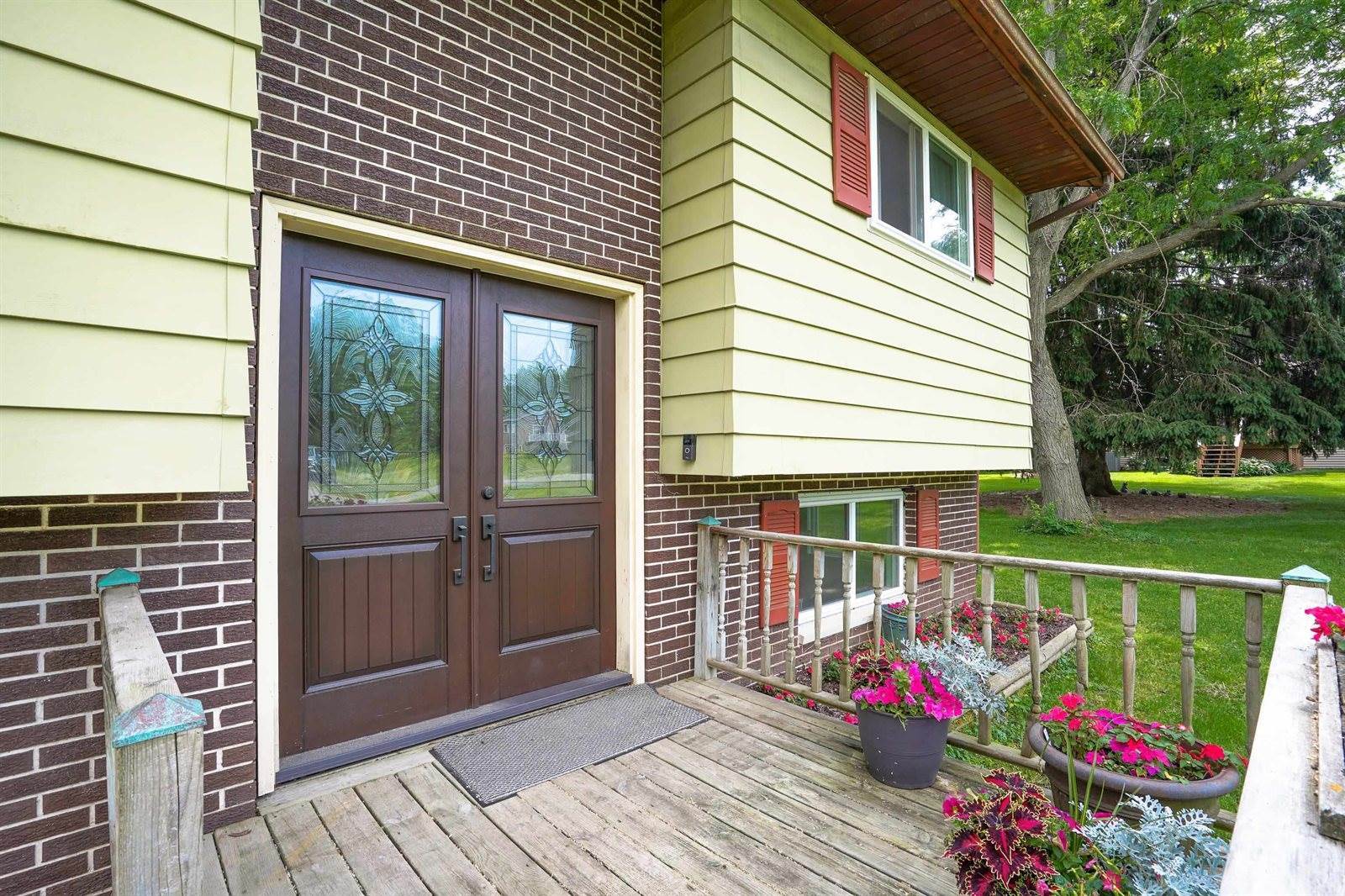 2743 Bluebird, Cottage Grove, WI 53527