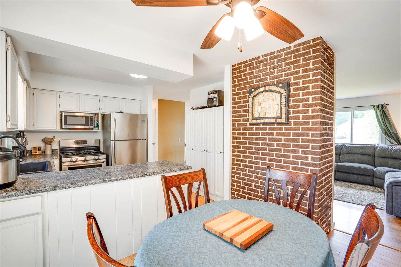 2743 Bluebird, Cottage Grove, WI 53527