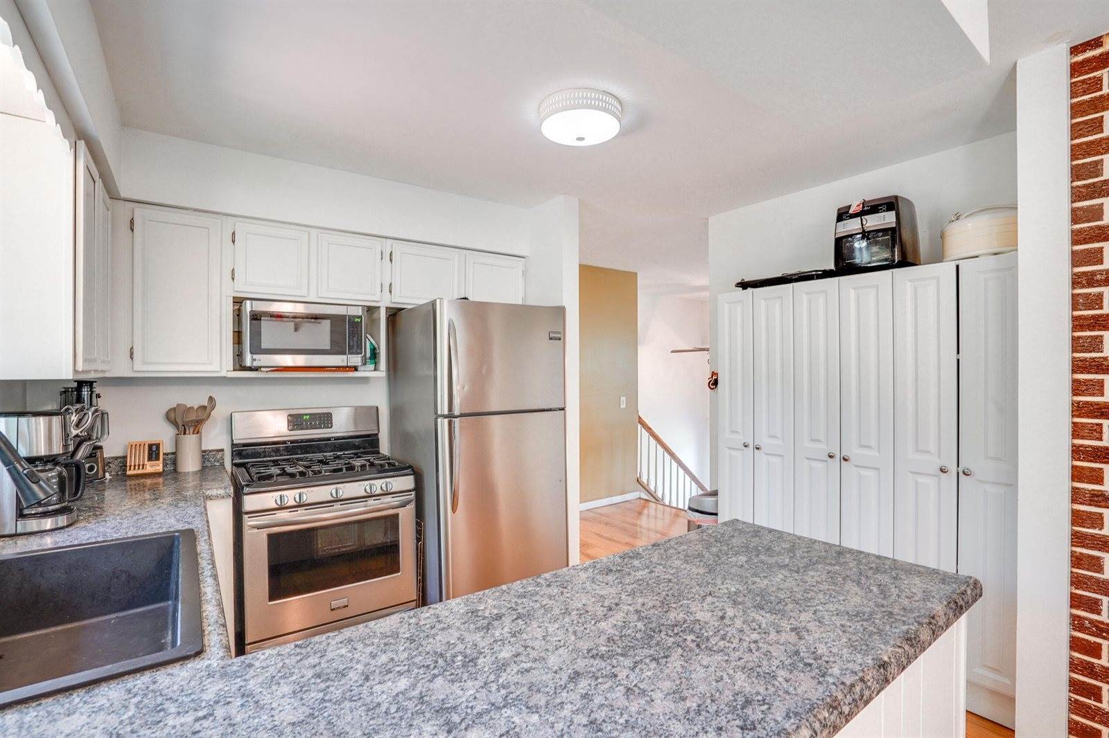 2743 Bluebird, Cottage Grove, WI 53527