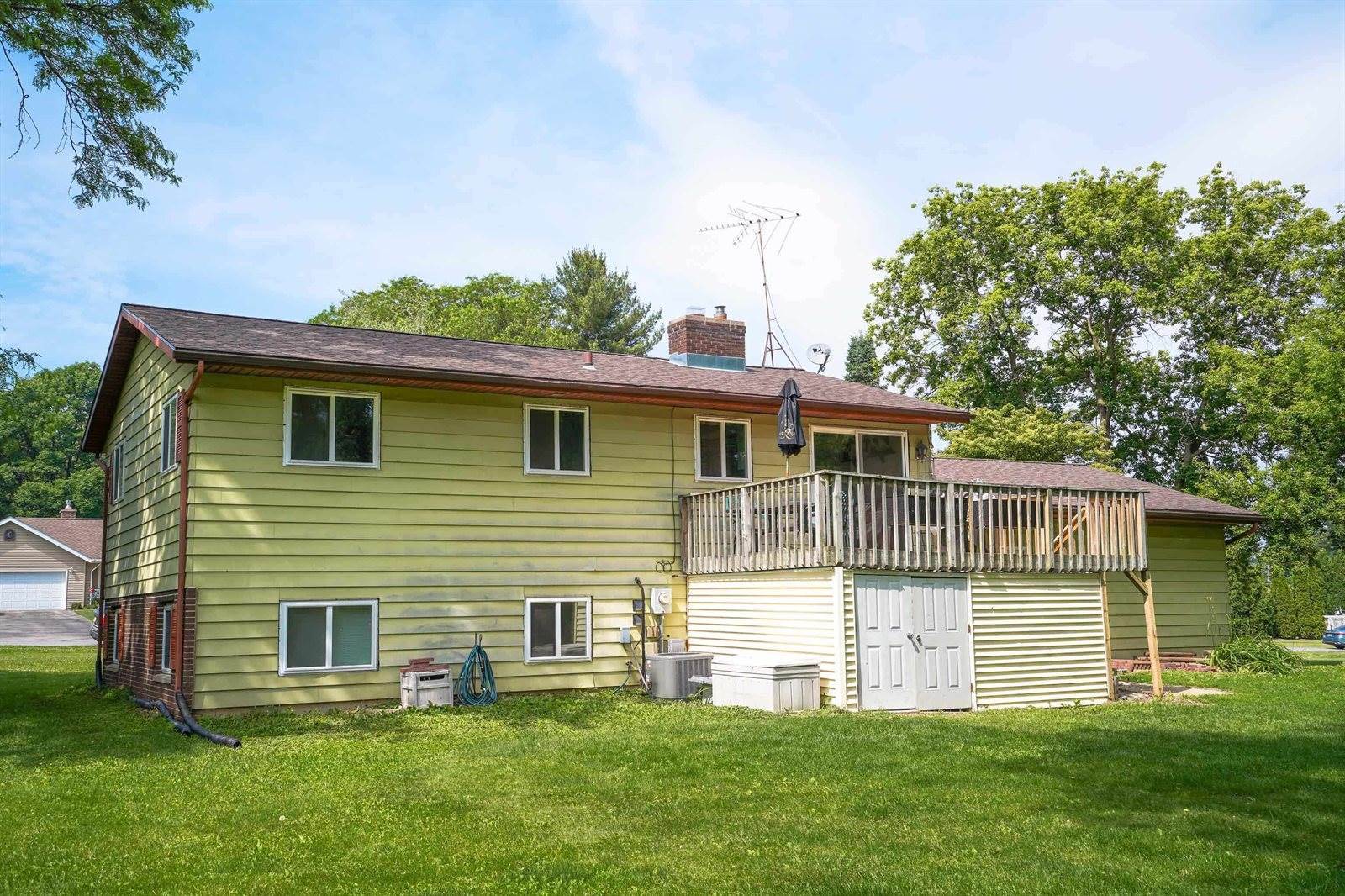 2743 Bluebird, Cottage Grove, WI 53527