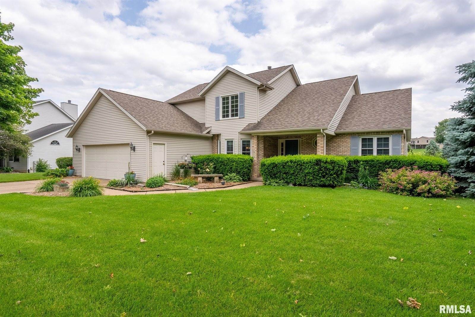 1010 Meadows Circle, Bettendorf, IA 52722