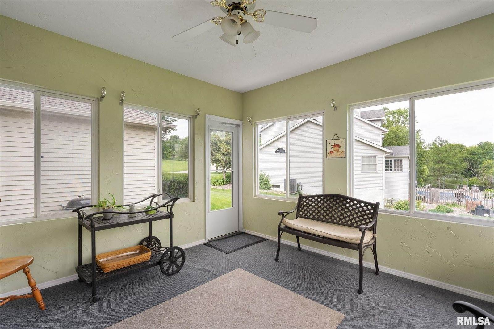 1010 Meadows Circle, Bettendorf, IA 52722