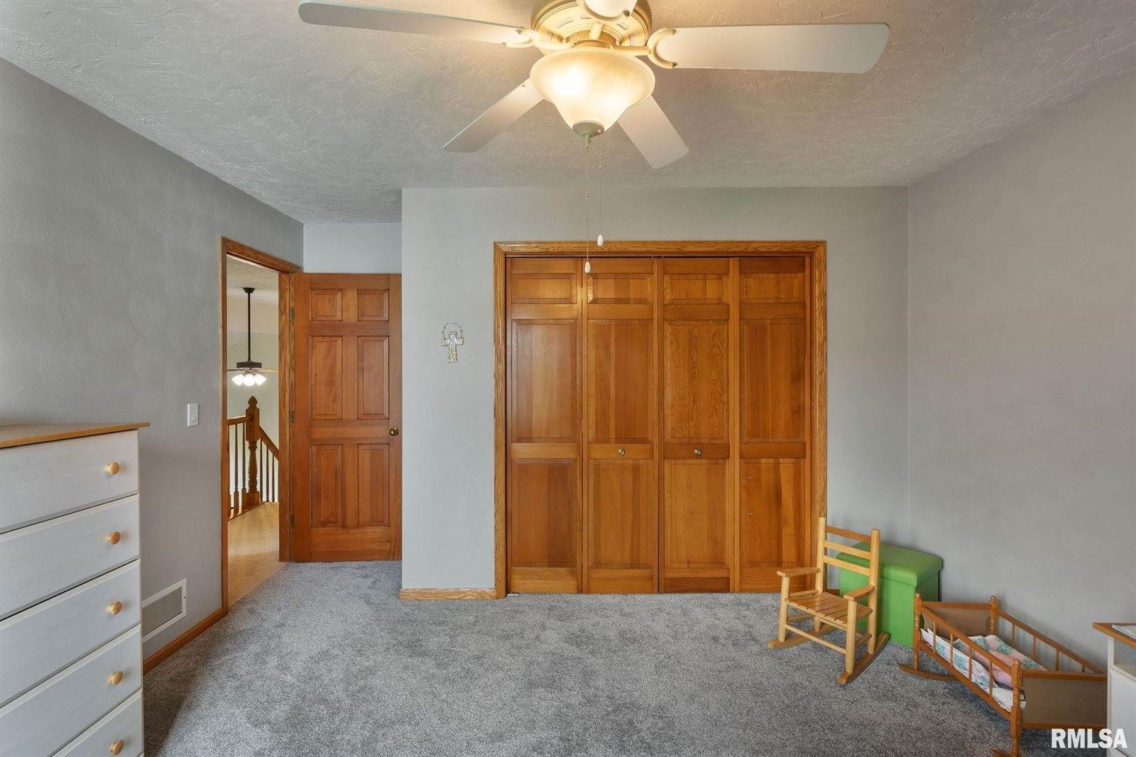 1010 Meadows Circle, Bettendorf, IA 52722