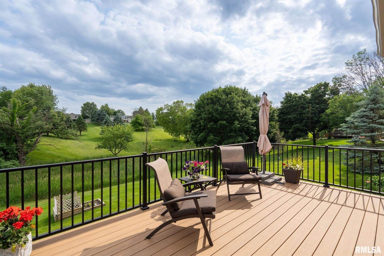 1010 Meadows Circle, Bettendorf, IA 52722