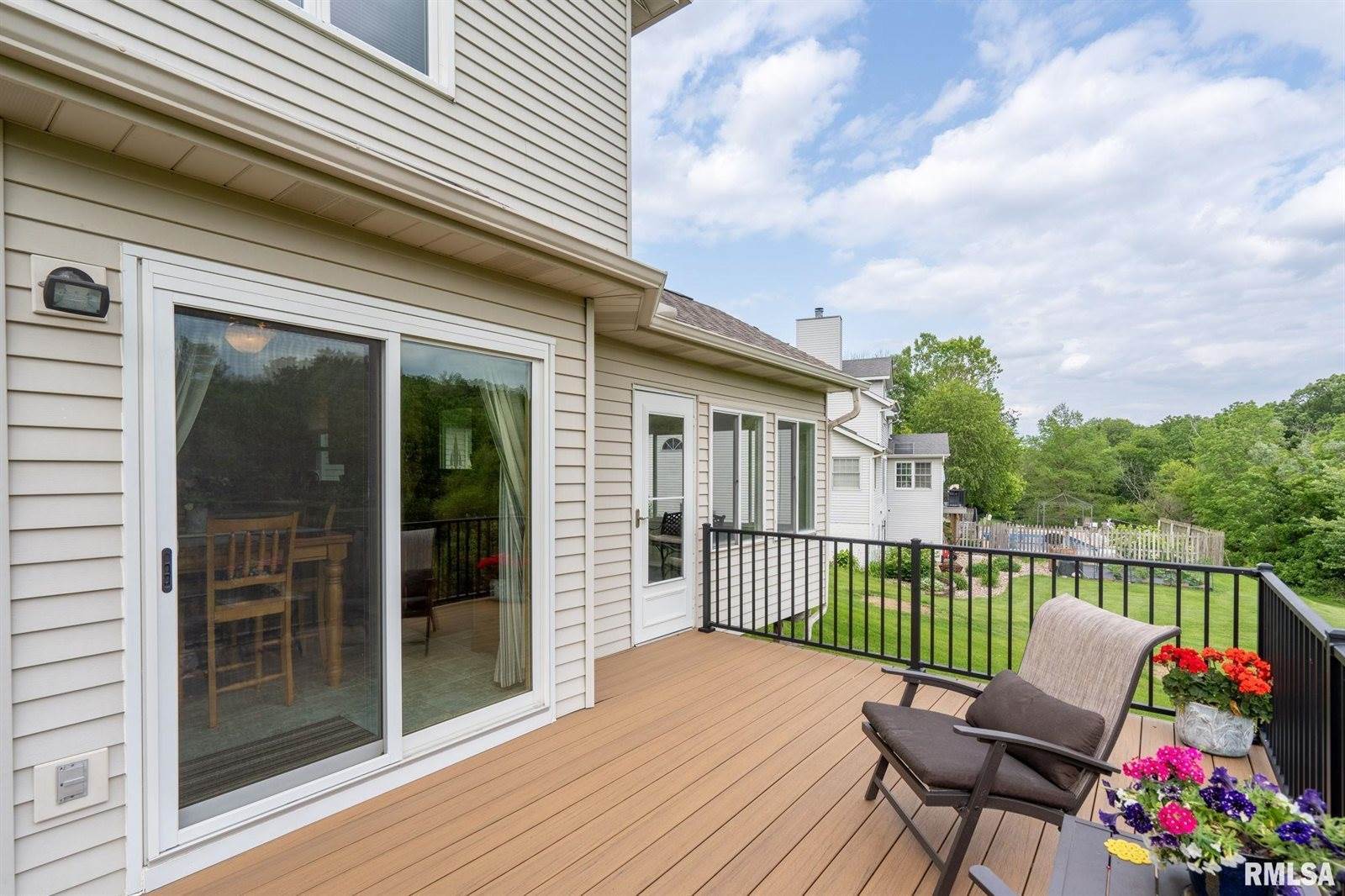 1010 Meadows Circle, Bettendorf, IA 52722