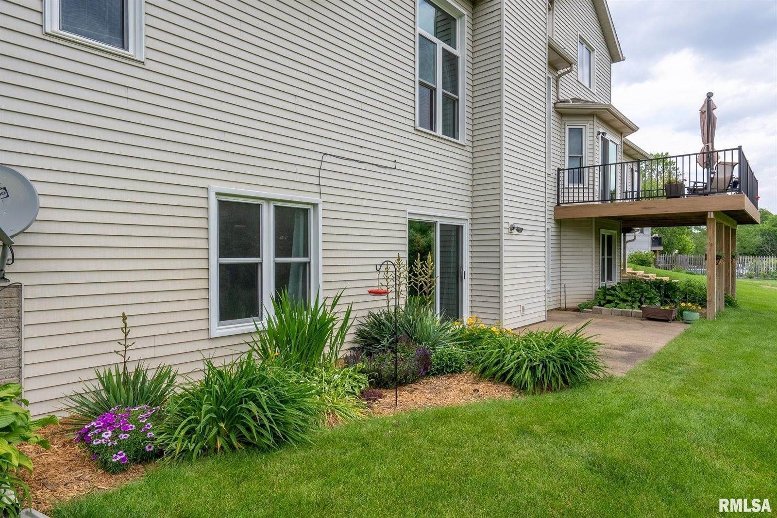 1010 Meadows Circle, Bettendorf, IA 52722