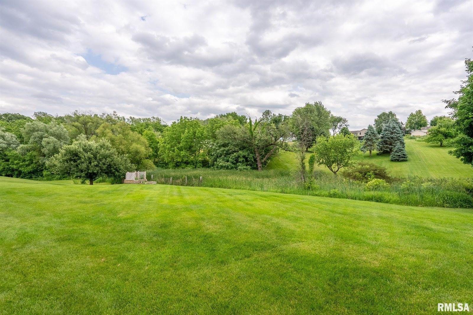 1010 Meadows Circle, Bettendorf, IA 52722