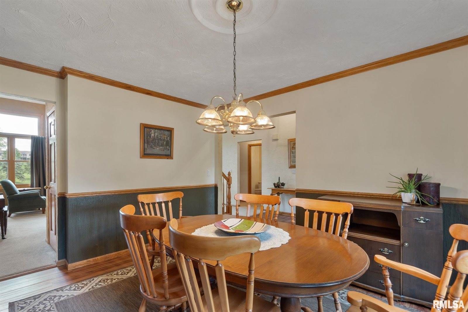 1010 Meadows Circle, Bettendorf, IA 52722