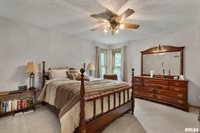 1010 Meadows Circle, Bettendorf, IA 52722