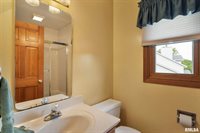 1010 Meadows Circle, Bettendorf, IA 52722