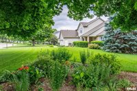 1010 Meadows Circle, Bettendorf, IA 52722