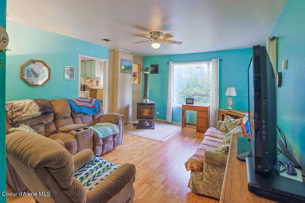 164 West Fork Pine Creek Rd, Pinehurst, ID 83850