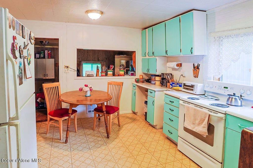 164 West Fork Pine Creek Rd, Pinehurst, ID 83850