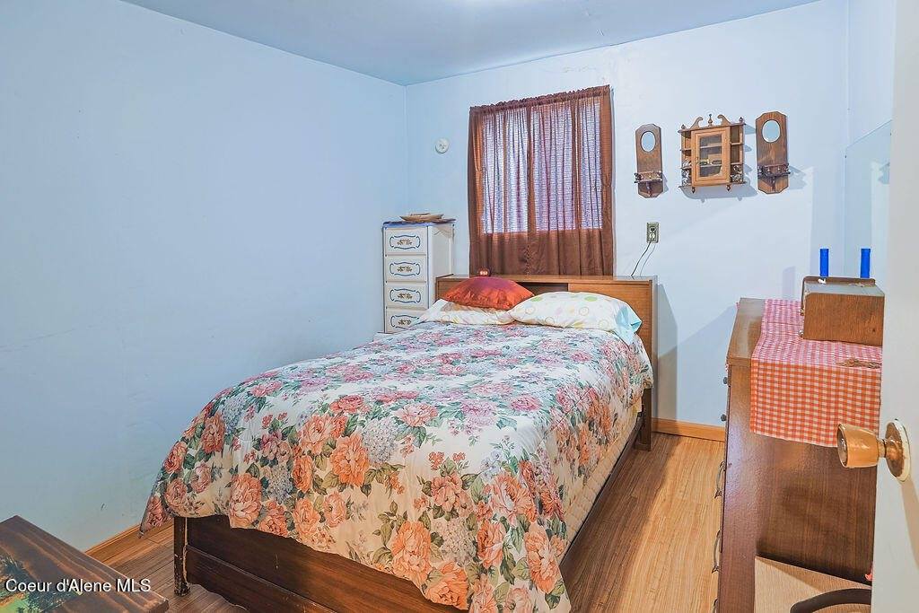 164 West Fork Pine Creek Rd, Pinehurst, ID 83850