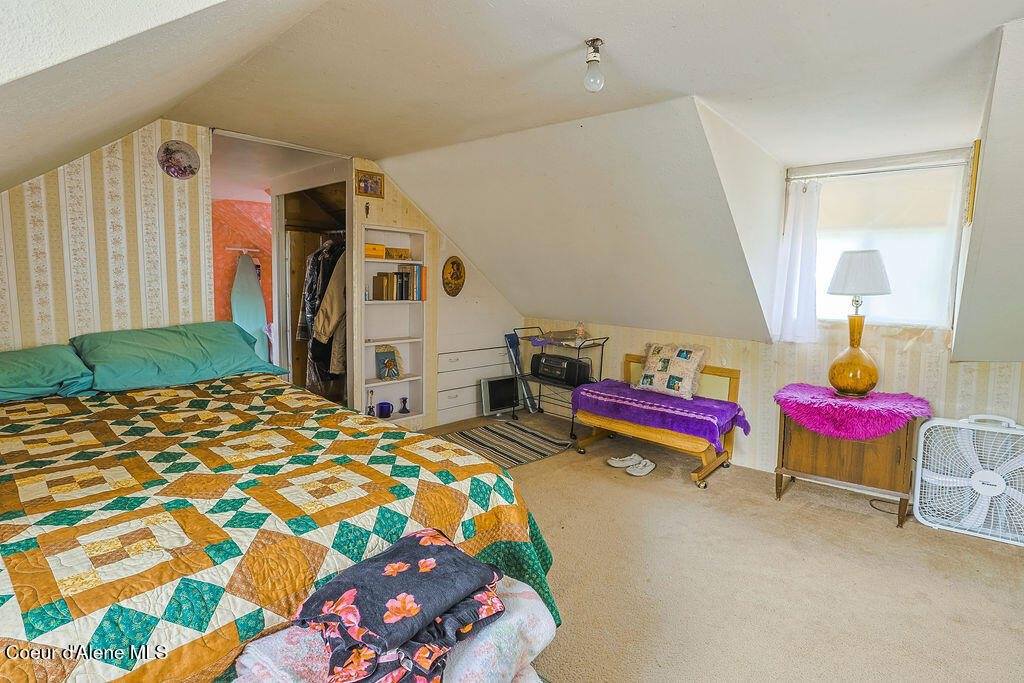 164 West Fork Pine Creek Rd, Pinehurst, ID 83850