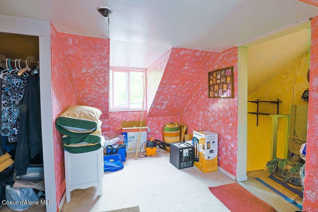 164 West Fork Pine Creek Rd, Pinehurst, ID 83850