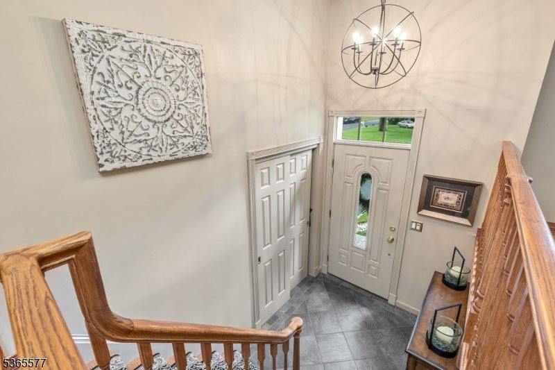 114 Fawn Ridge Dr, Long Hill Township, NJ 07946