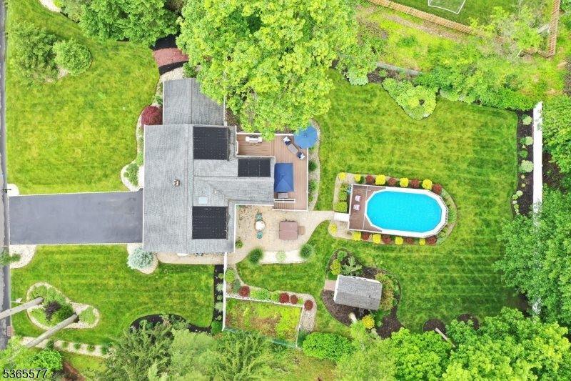 114 Fawn Ridge Dr, Long Hill Township, NJ 07946