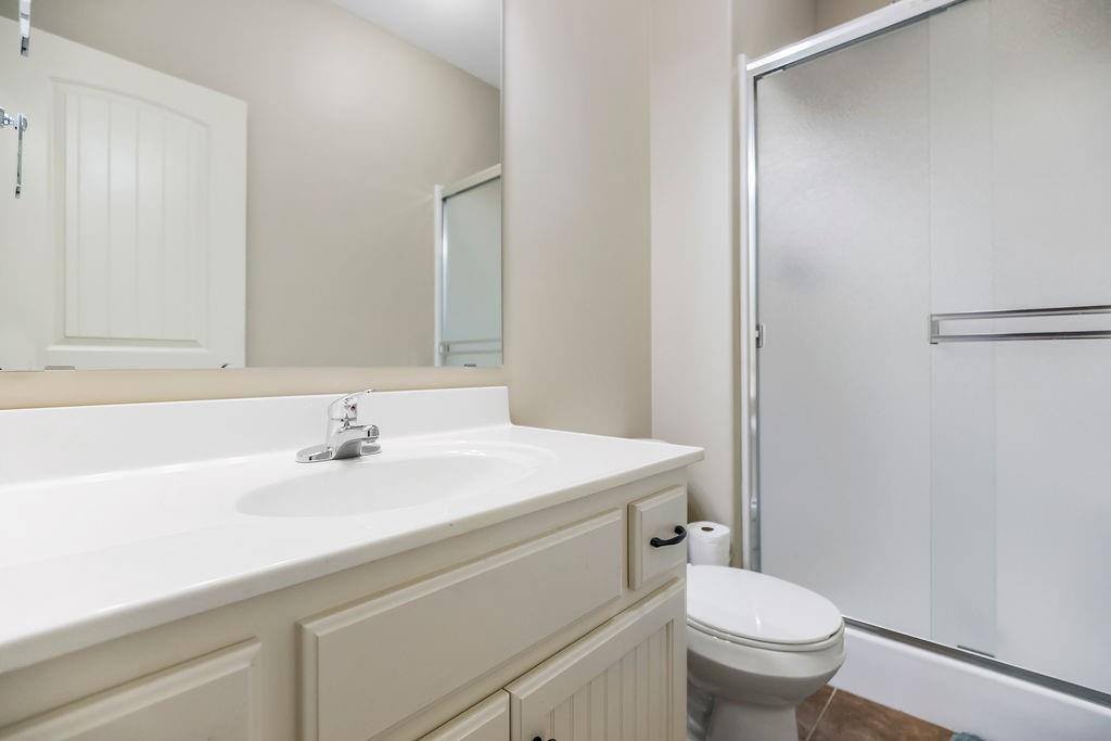 900 Buckeye Lane, Pleasant Hill, MO 64080