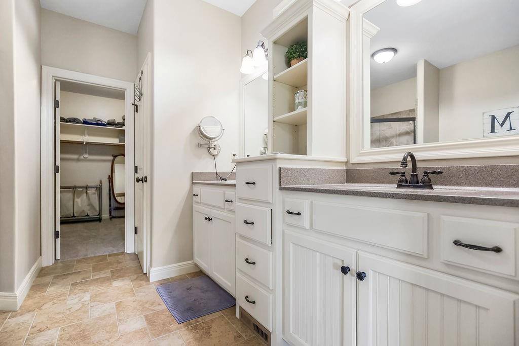 900 Buckeye Lane, Pleasant Hill, MO 64080